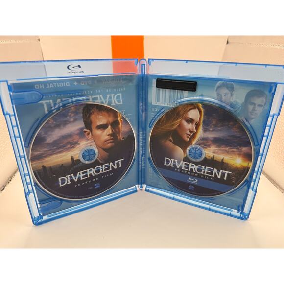 Divergent Blu-ray+DVD+Digital HD Region A/1 Sci-Fi Adventure - Picture 2 of 4